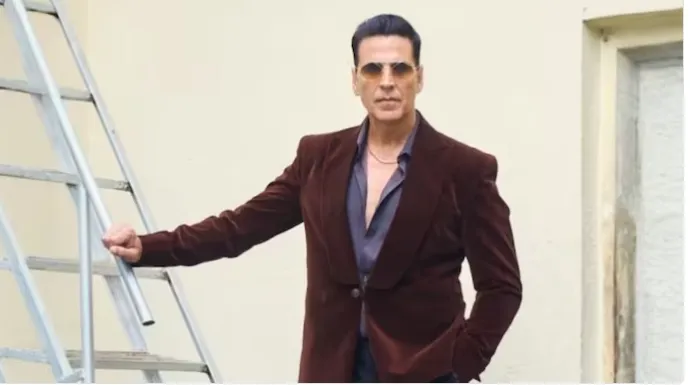 Akshay Kumar pledges Rs 5 crore for Punjab flood 